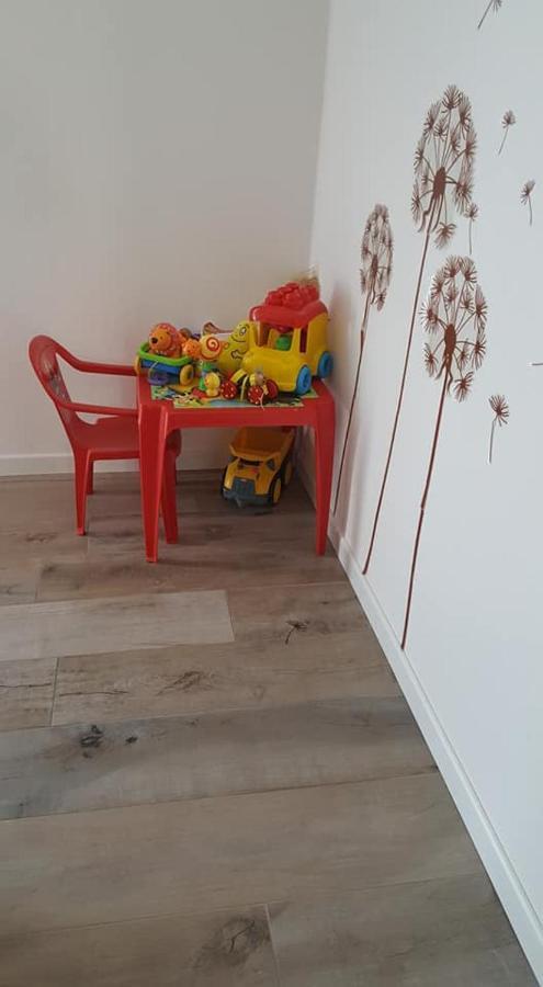 A Casa Di Elsa Apartment Кастеназо Екстериор снимка