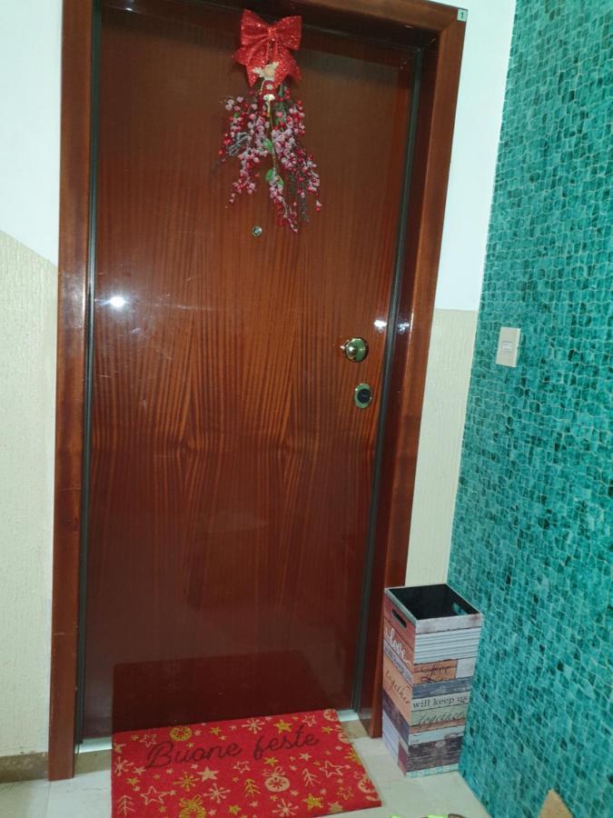 A Casa Di Elsa Apartment Кастеназо Екстериор снимка