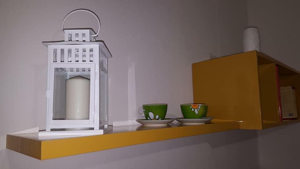 A Casa Di Elsa Apartment Кастеназо Екстериор снимка